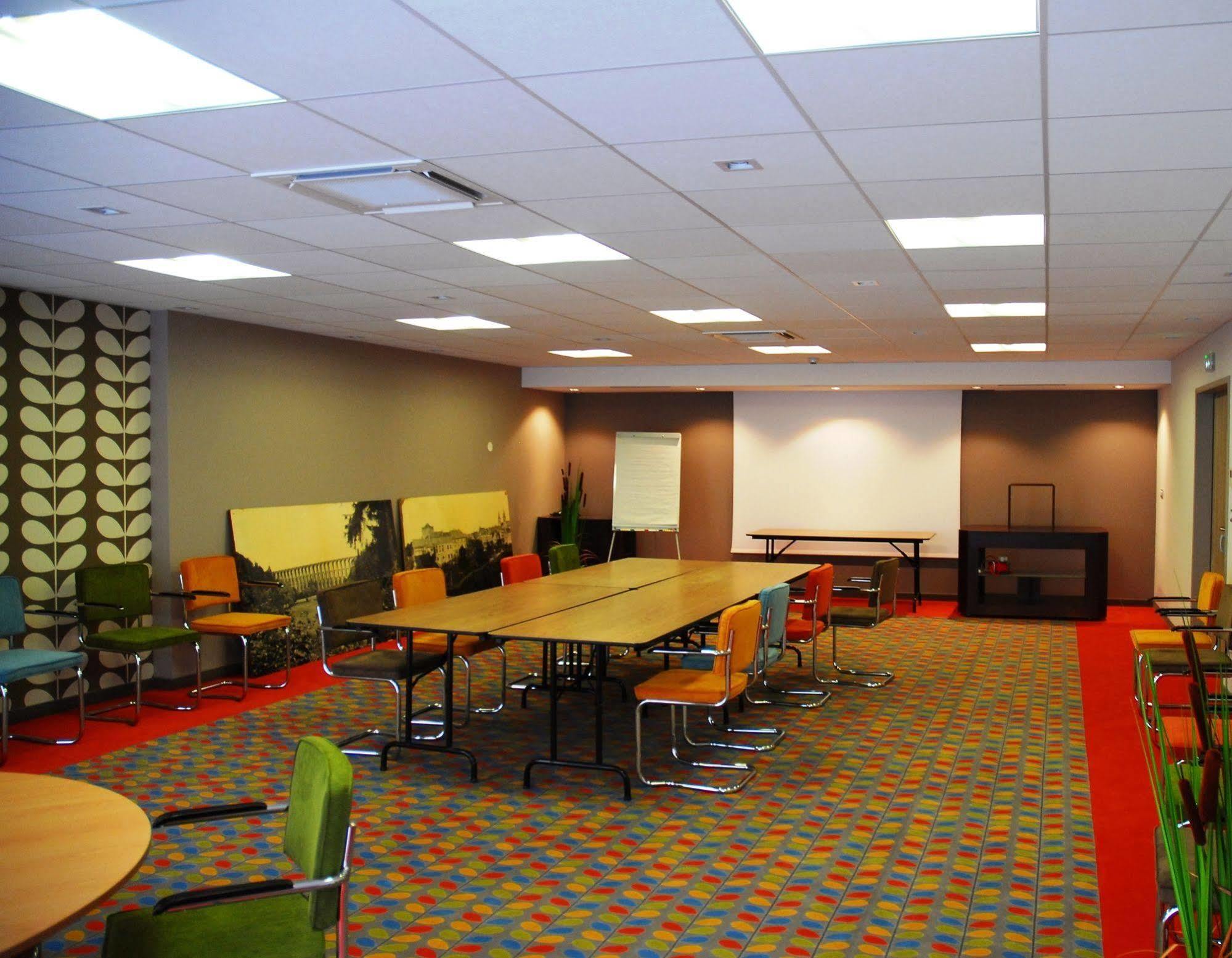 Ibis Styles Chaumont Centre Gare Hotel Exterior photo